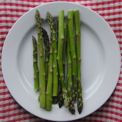 Asparagus can make your urine smell. Photo credit: liz west//CC BY. 